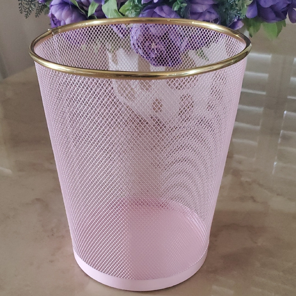 Pink & Gold Trash Can nwot